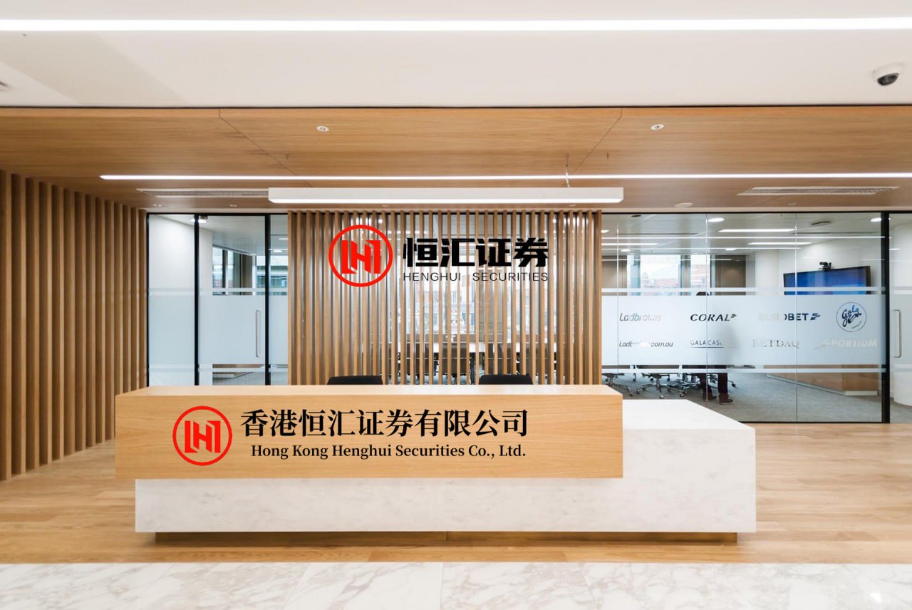 金牛在线 两艘满载石油的伊朗油轮关闭信号 突破了美国的封锁线
